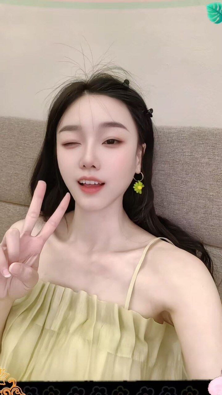 031903jsu3yieiuym5mgsp.jpg